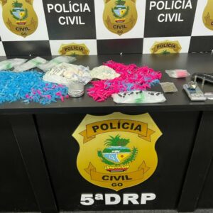 Polícia Civil interdita boate usada para o tráfico de drogas e exploração sexual em Luziânia e prende familiares por operar o tráfico de drogas em Luziânia