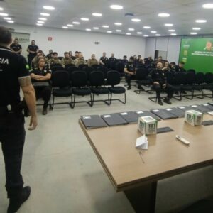 Operação Enigma: PCGO e PCCE prendem oito pessoas e apreendem munições e cartões bancários