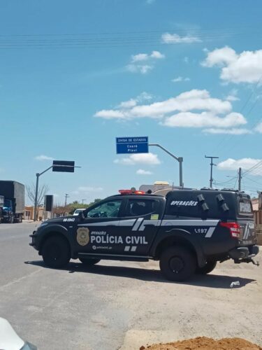 Operação Enigma: PCGO e PCCE prendem oito pessoas e apreendem munições e cartões bancários