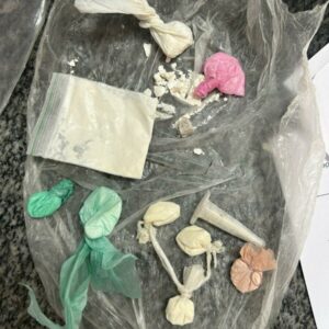 PCGO cumpre mandado de busca e apreende armas de fogo e grande quantidade de drogas em Luziânia