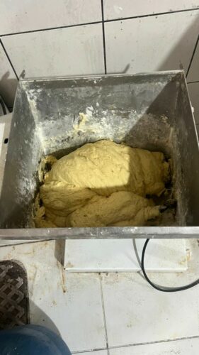 PCGO e Vigilância Sanitária interditam buffet clandestino em Goiânia