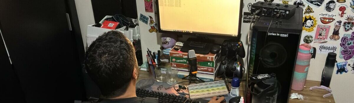 PCGO, em operação integrada, apreende celular e computador de investigado por armazenamento de material de exploração sexual infantil