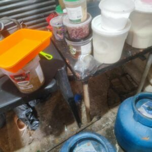 PCGO fecha fábrica clandestina de alimentos em Goiânia