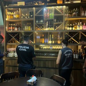 PCGO intensifica Operação Metanol em Uruaçu e apreende bebidas irregulares