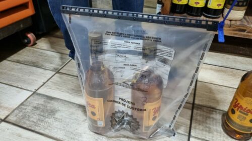 PCGO participa de operação integrada em Itumbiara para prevenir e combater intoxicações por metanol em bebidas alcoólicas