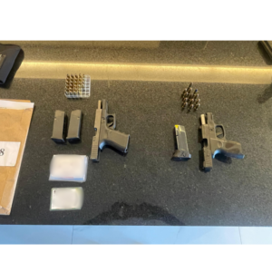 PCGO prende empresário por furto de módulos de caminhão e apreende armas e munições