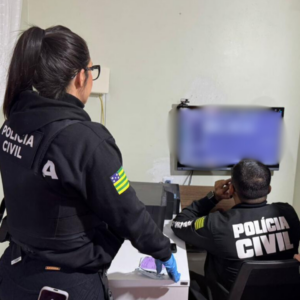 PCGO prende homem por armazenar material de exploração sexual envolvendo crianças e adolescentes