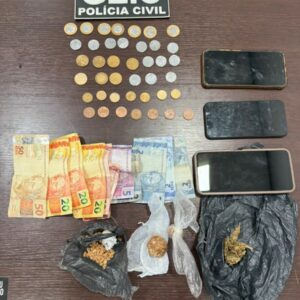 PCGO prende mulher em flagrante por tráfico de drogas em Nazário