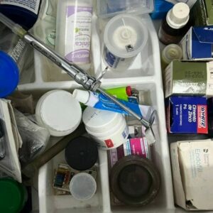 PCGO prende mulher por exercício ilegal da odontologia em consultório clandestino