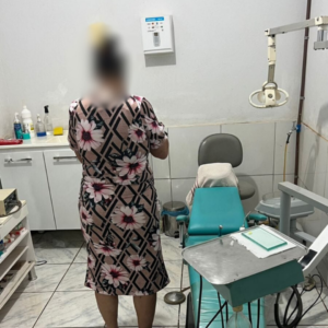 PCGO prende mulher por exercício ilegal da odontologia em consultório clandestino