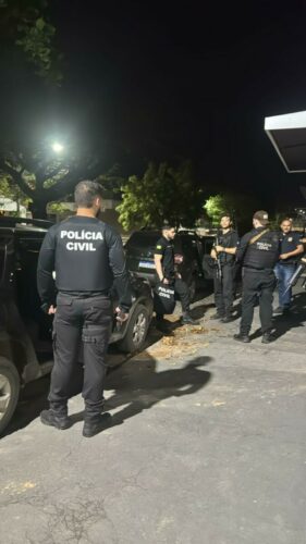 PCGO prende suspeitos de tráfico e apreende munições durante cumprimento de mandados