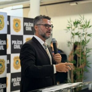 PCGO realiza cerimônia de revitalização da Central Geral de Flagrantes de Goiânia e homenageia policiais civis