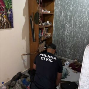 Polícia Civil cumpre mandado de busca domiciliar e apreende autor por tráfi