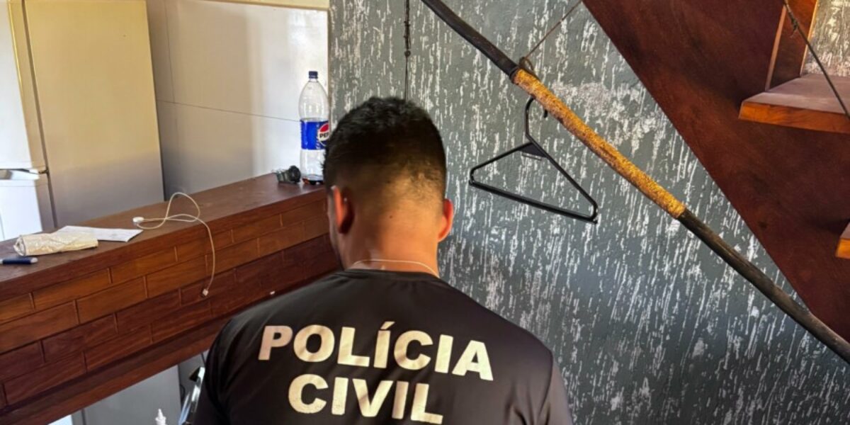 Polícia Civil cumpre mandado de busca domiciliar e apreende armas, munições e drogas em Alto Paraíso