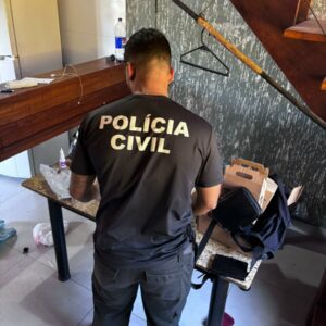 Polícia Civil cumpre mandado de busca domiciliar e apreende autor por tráfi