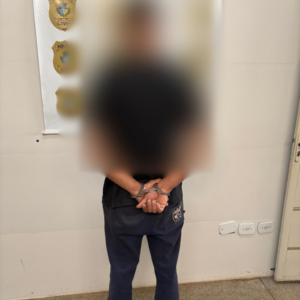 Polícia Civil prende homem por tráfico de drogas, porte ilegal de arma de fogo, posse de munição e ameaça