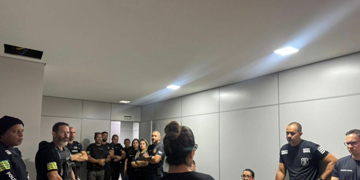 Polícia Civil deflagra operação e apura esquema de tráfico de drogas e exploração sexual no Jardim Céu Azul, em Valparaíso