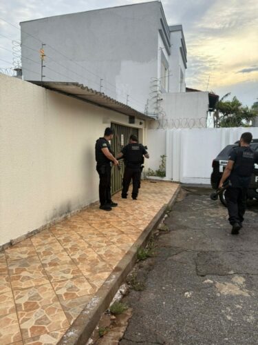PCGO deflagra operação em 7 estados brasileiros e cumpre 61 ordens judiciais contra organização criminosa e lavagem de dinheiro