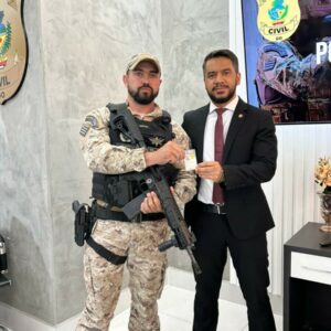 PCGO entrega mais de 1700 carteiras de identidade funcional &agrave; Pol&iacute;cia Penal de Goi&aacute;s