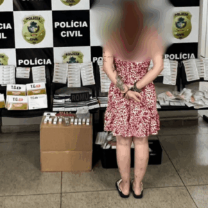 PCGO prende mulher por venda de medicamentos sem registro a poucos metros da delegacia