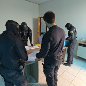 Opera&ccedil;&atilde;o Dark Business desarticula grupo criminoso que movimentou mais de R$ 10 milh&otilde;es com golpes em compradores de ve&iacute;culos pela internet