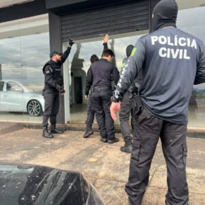 Opera&ccedil;&atilde;o Dark Business desarticula grupo criminoso que movimentou mais de R$ 10 milh&otilde;es com golpes em compradores de ve&iacute;culos pela internet