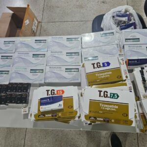 PCGO apreende grande quantidade de remédios para emagrecimento sem registro em Goiânia