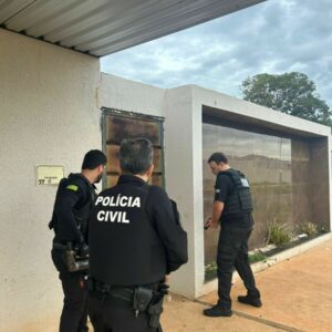PCGO cumpre prisões e mandados contra grupo especializado em tráfico de drogas em Caldas Novas