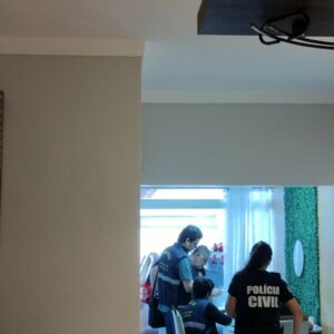 PCGO deflagra operação contra venda ilegal de emagrecedores e apreende medicamento injetáveis sem registro