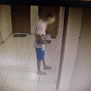 PCGO prende tr&ecirc;s suspeitos e apreende grande quantidade de drogas e arma de fogo em condom&iacute;nio no Bairro Eldorado, em Goi&acirc;nia