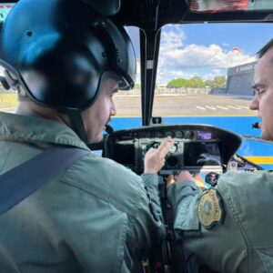 Piloto da PCGO conclui formação técnica em helicóptero na Divisão de Operações Aéreas da PCDF