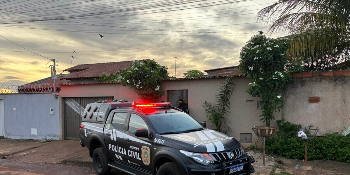 Polícia Civil cumpre mandados de buscas contra autores de roubo a moradores de chácara, em Goiânia