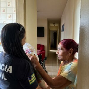 Pol&iacute;cia Civil promove a&ccedil;&atilde;o Natal Solid&aacute;rio em apoio a pessoas idosas