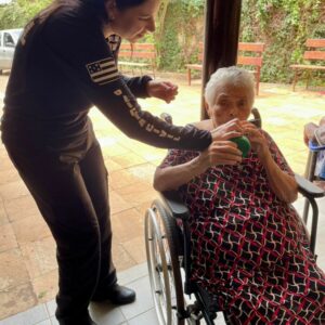 Pol&iacute;cia Civil promove a&ccedil;&atilde;o Natal Solid&aacute;rio em apoio a pessoas idosas