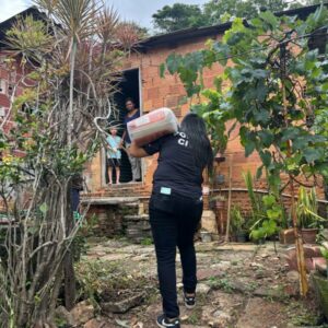 Pol&iacute;cia Civil promove a&ccedil;&atilde;o Natal Solid&aacute;rio em apoio a pessoas idosas