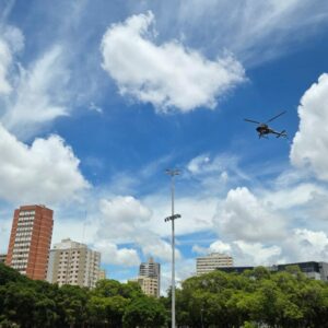 Governo de Goi&aacute;s entrega novo helic&oacute;ptero &agrave; Pol&iacute;cia Civil em solenidade oficial