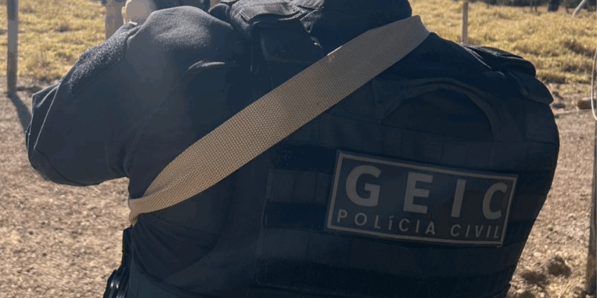 PCGO prende homem em flagrante por extorquir ex-companheiros para não divulgar imagens íntimas