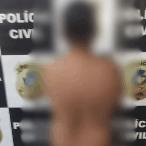 PCGO prende homem por descumprir medida protetiva e agredir a vítima em Formosa