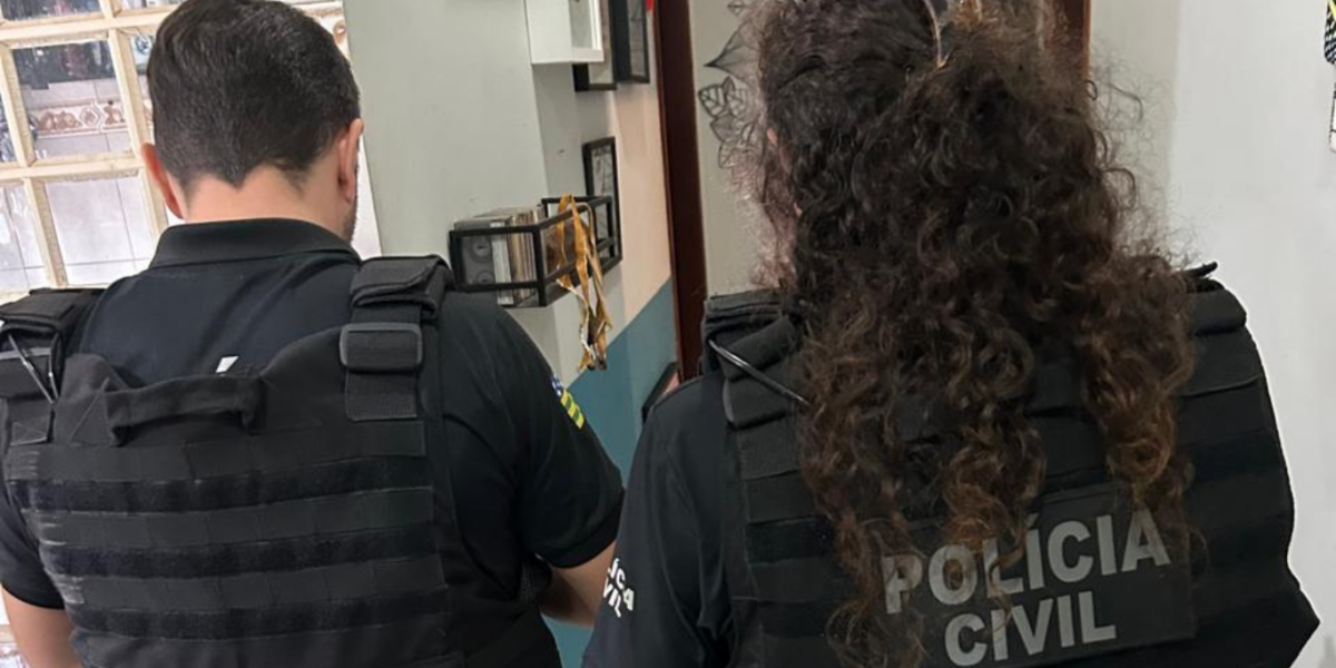 Polícia Civil cumpre mandado e apreende equipamentos em apuração de crimes contra vulnerável em Cachoeira Dourada