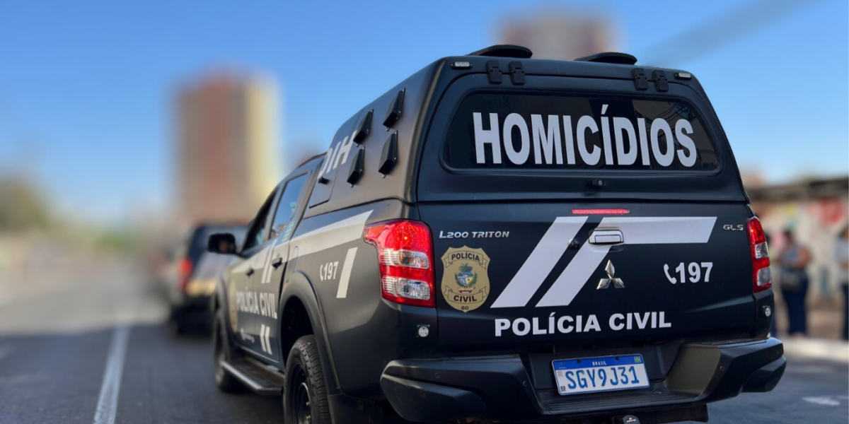 PCGO prende em flagrante autor de feminicídio qualificado praticado na presença da filha da vítima