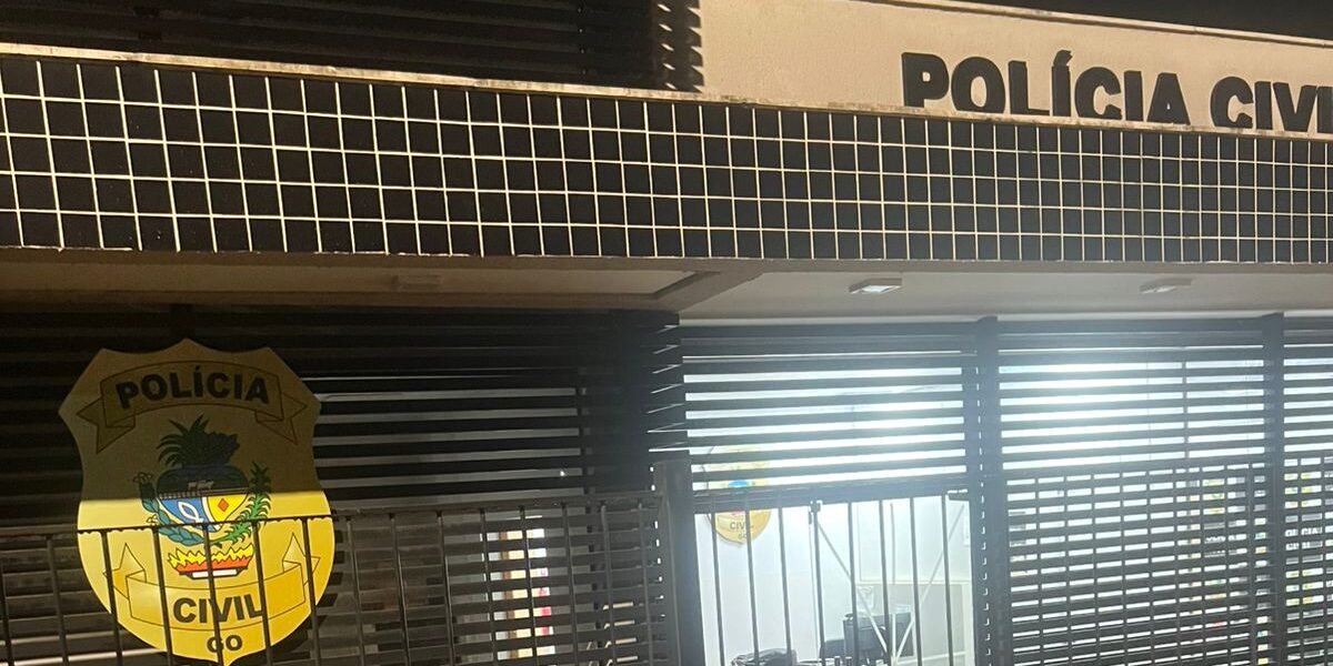 PCGO prende stalker que chegou a rondar escola de adolescente em Águas Lindas