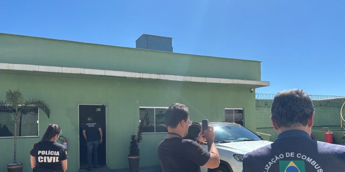 PCGO e ANP interditam estabelecimentos clandestinos de beneficiamento de combustíveis em Anápolis e Senador Canedo