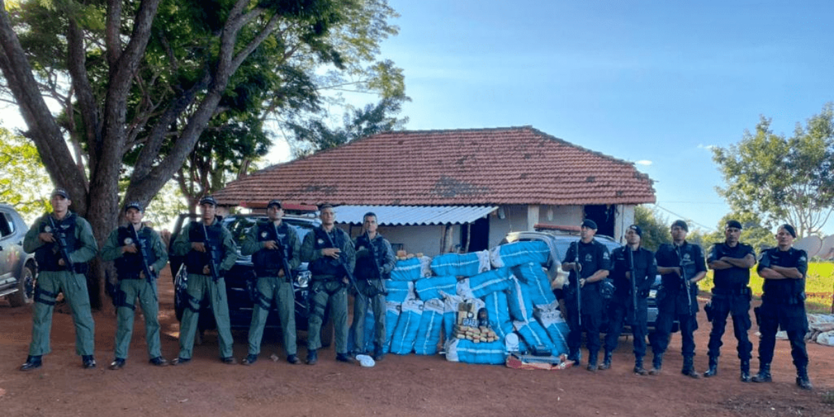 CME / GRAer apreende duas toneladas de drogas ilícitas em menos de 24 horas. Uma tonelada foi com o apoio da CPE de Rio Verde.