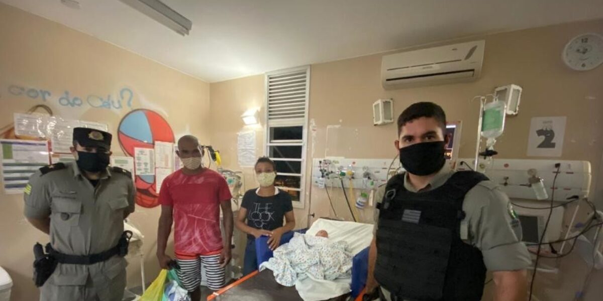 21º BPM: policiais salvam recém nascido asfixiado