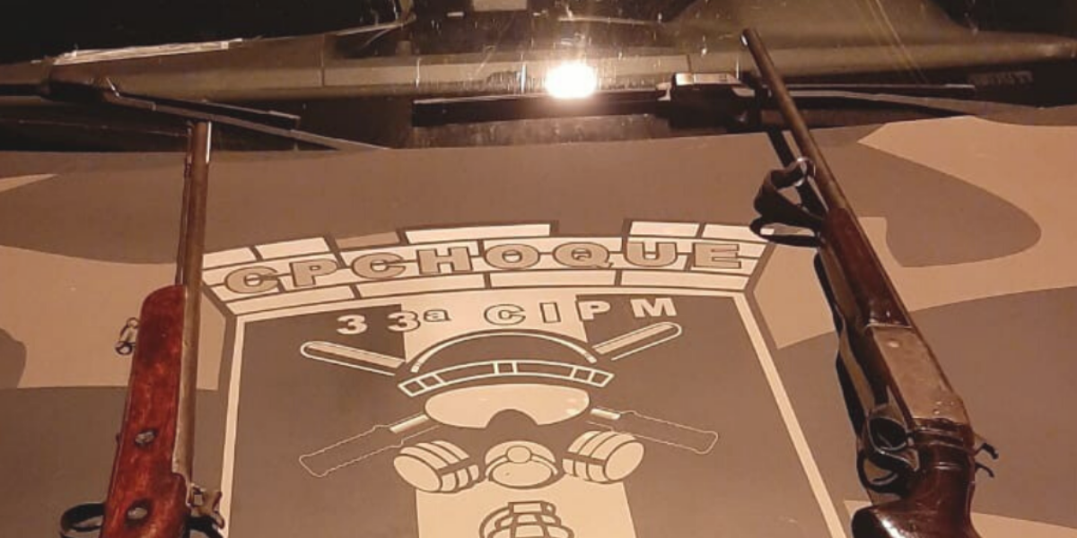 CME / CPCHOQUE  apreende 02(duas) espingardas na cidade de Jaraguá.