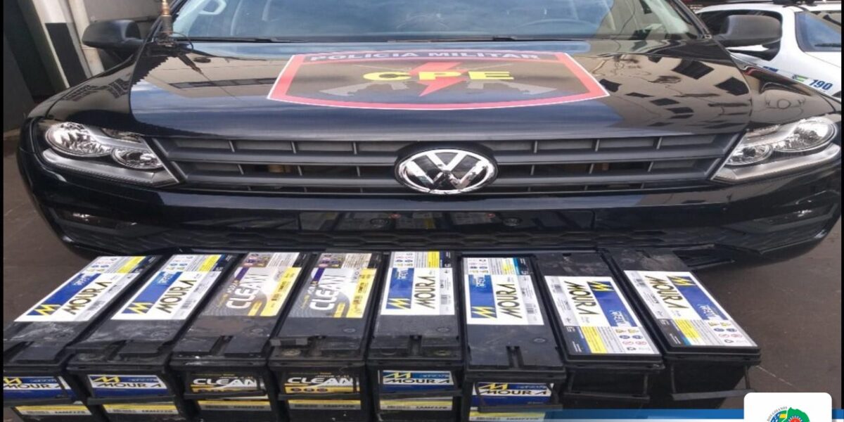 CPE RECUPERA BATERIAS DE ANTENAS DE TELEFONIA QUE VALEM MAIS DE R$ 52.000,00.