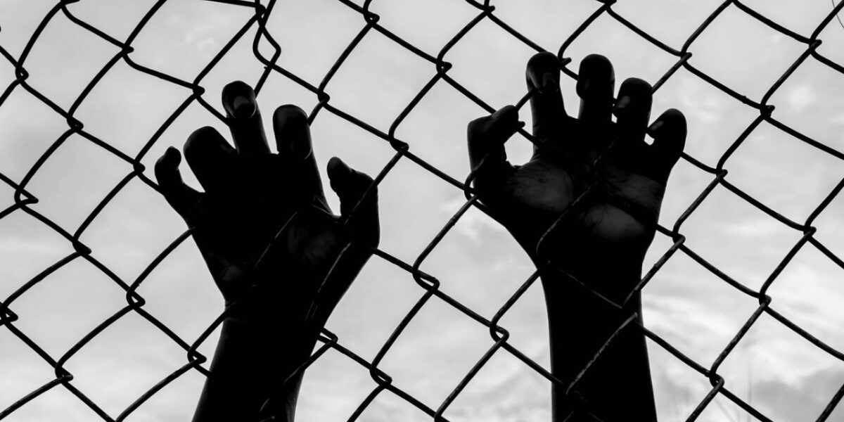 Homem é Preso com Quase Nove Mil Vídeos de Pornografia Infantil, em Rio Verde-GO