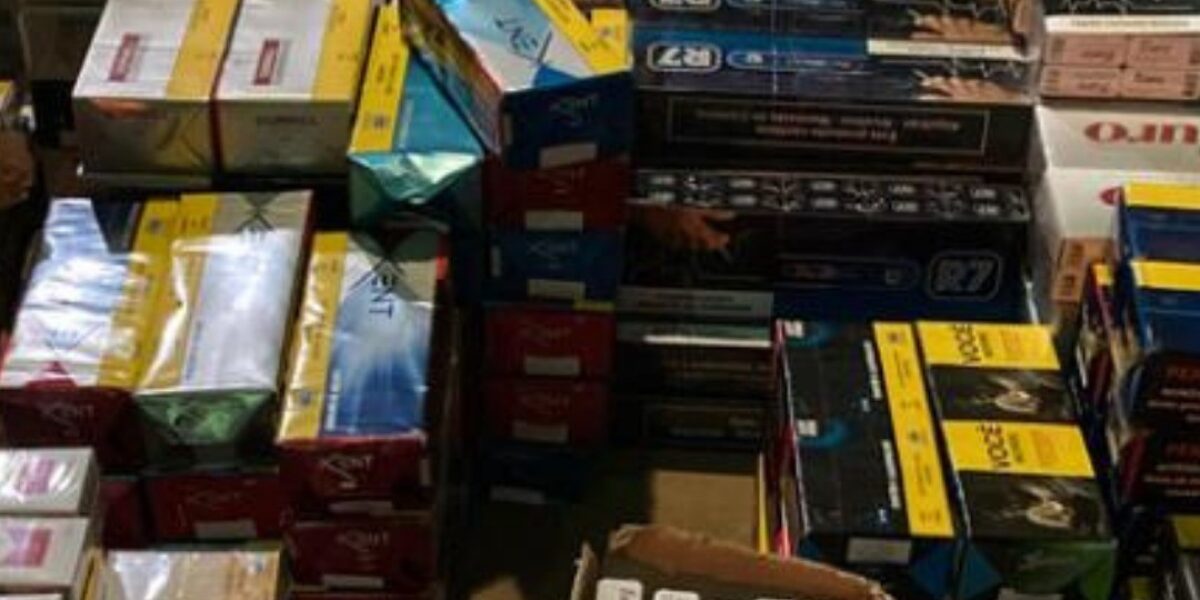 Ação Conjunta da Força Tática do 3º CRPM, 24ª CIPM e DECAR Resulta na Apreensão de Carga Roubada e de Produto Contrabandeado do Paraguai