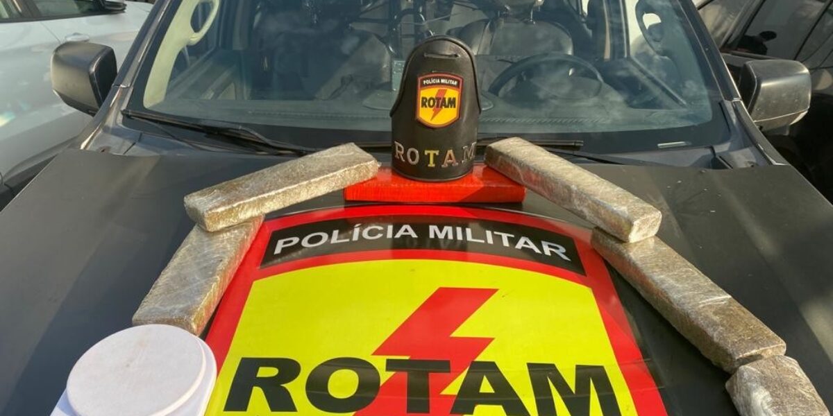 Traficante é abordado e preso com drogas no setor Garavelo Residencial Park, em Aparecida de Goiânia-GO