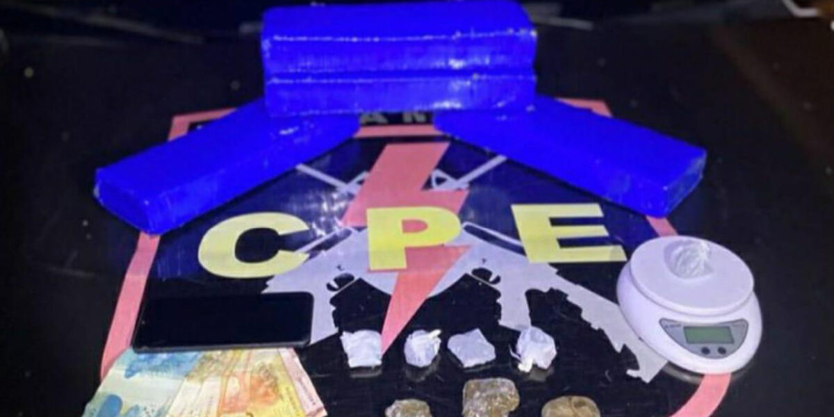 Rio Verde: CPE, com auxilio de cães farejadores, apreende 4kg de maconha